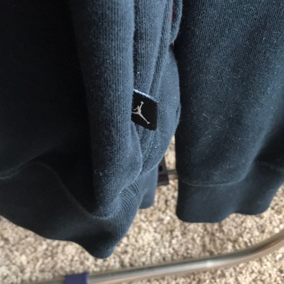Jordan zip up Hoodie - Picture 4 of 6